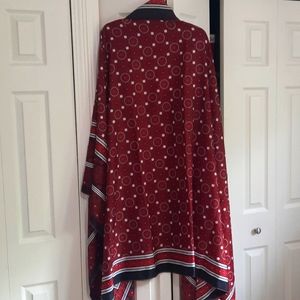 Black, red, white 56x76" rectangular tablecloth